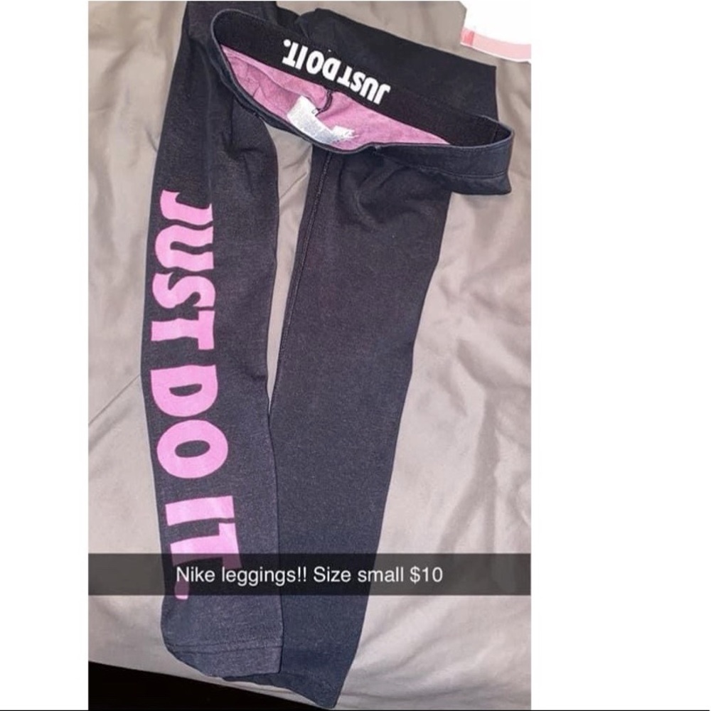 Size small medium Nike leggings. Like new!!!